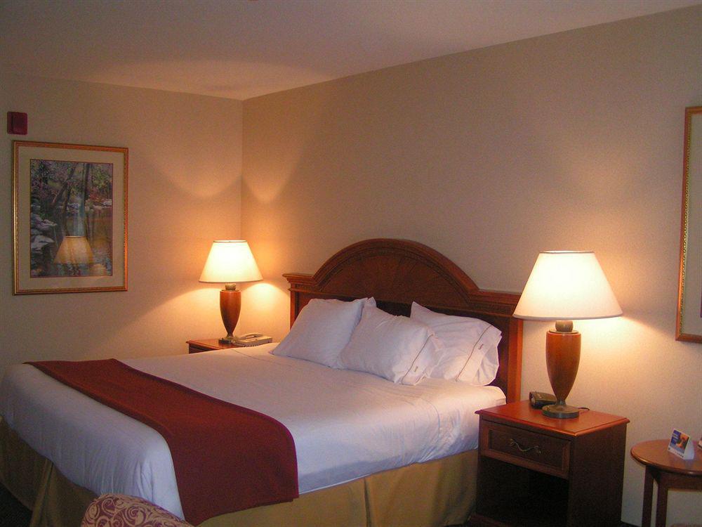 Holiday Inn Express Hotel & Suites Waterford By Ihg Zimmer foto