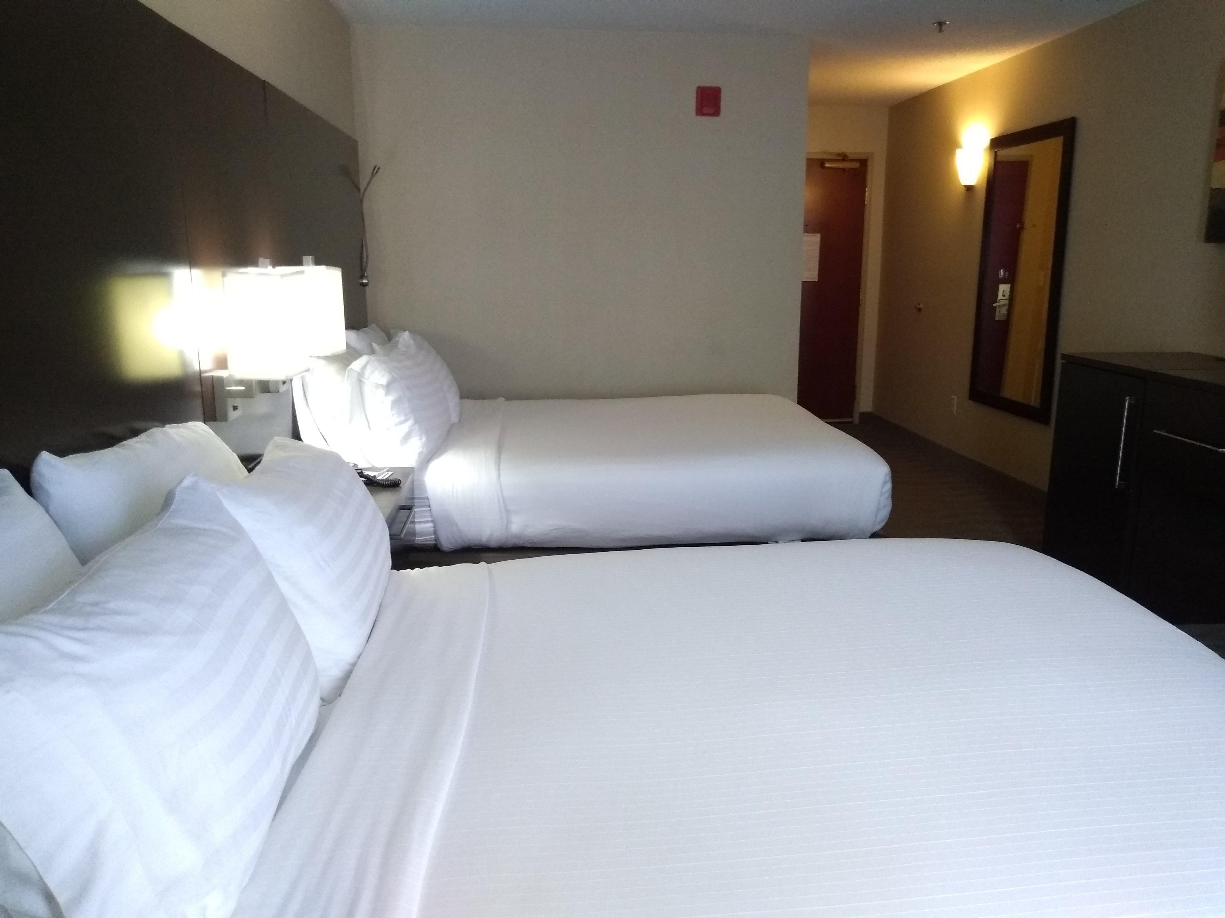 Holiday Inn Express Hotel & Suites Waterford By Ihg Exterior foto