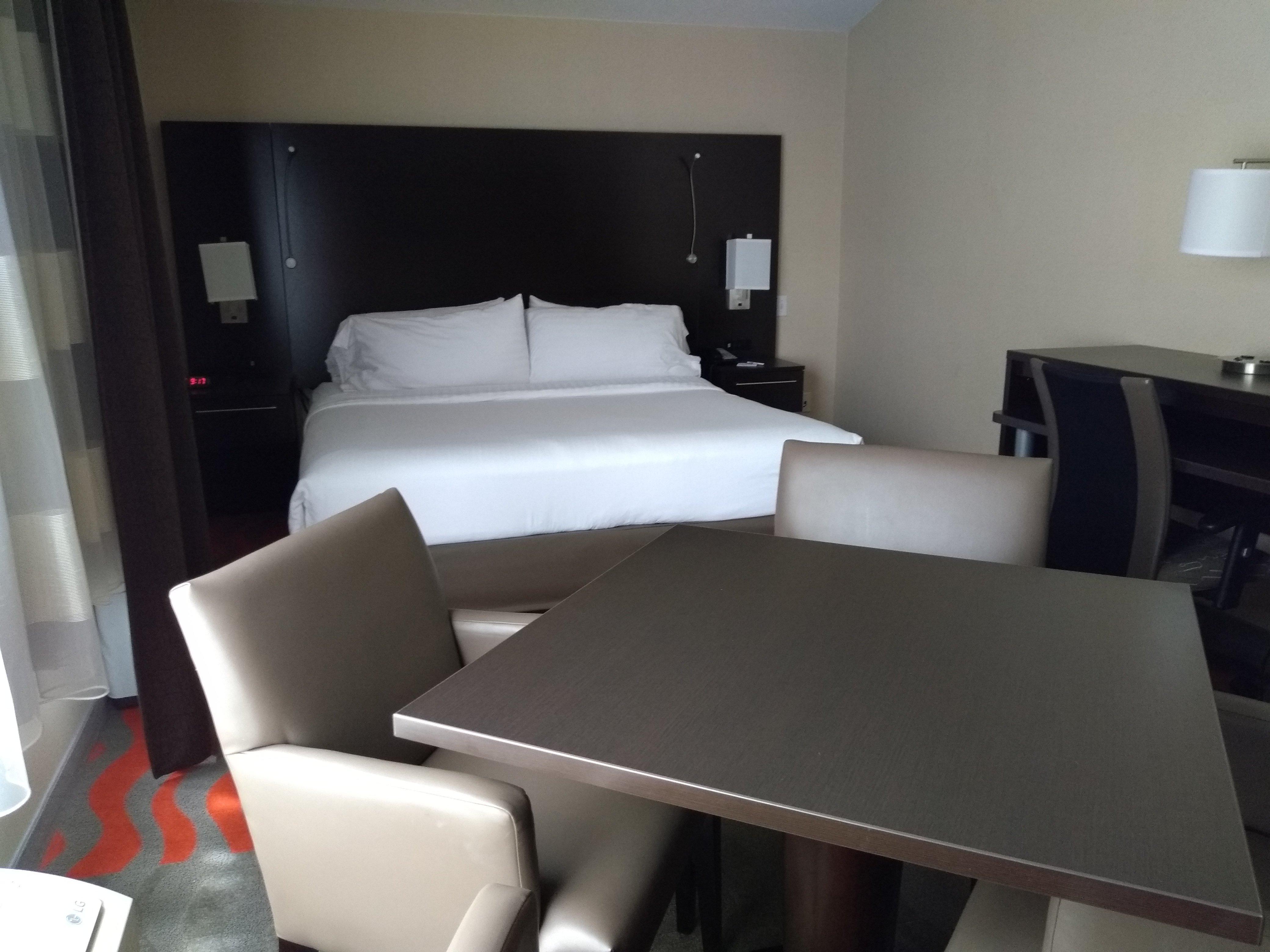 Holiday Inn Express Hotel & Suites Waterford By Ihg Exterior foto