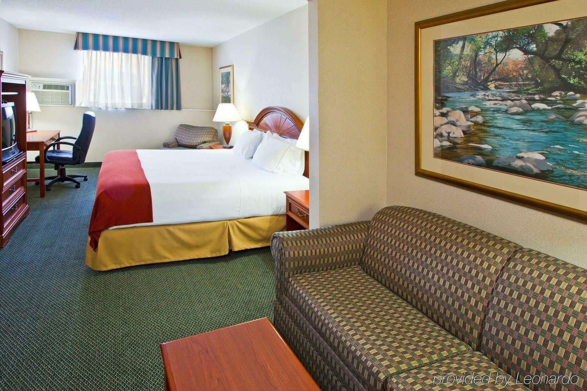 Holiday Inn Express Hotel & Suites Waterford By Ihg Exterior foto